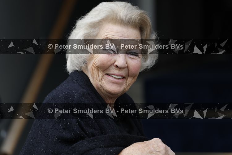 Amsterdam 17 juni 2026
Vandaag is het staatsbezoek van Japan en Nederland . S avonds komen er allemaal andere gasten . Prinses Beatrix 