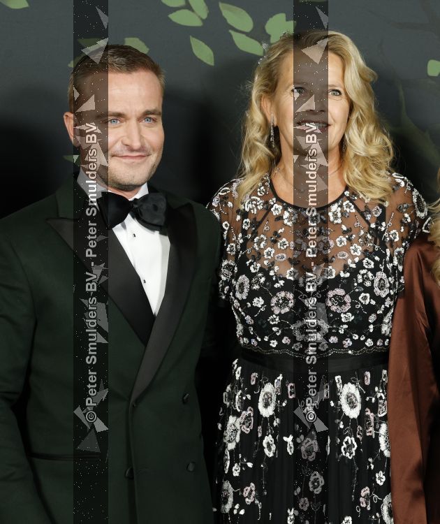Amsterdam 13 juni 2026
Amsterdam diner 2026 tbv het aidsfonds in Afas Live . Prinses Mabel kwam met haar dochters Gravin Luana en Gravin Zaria 