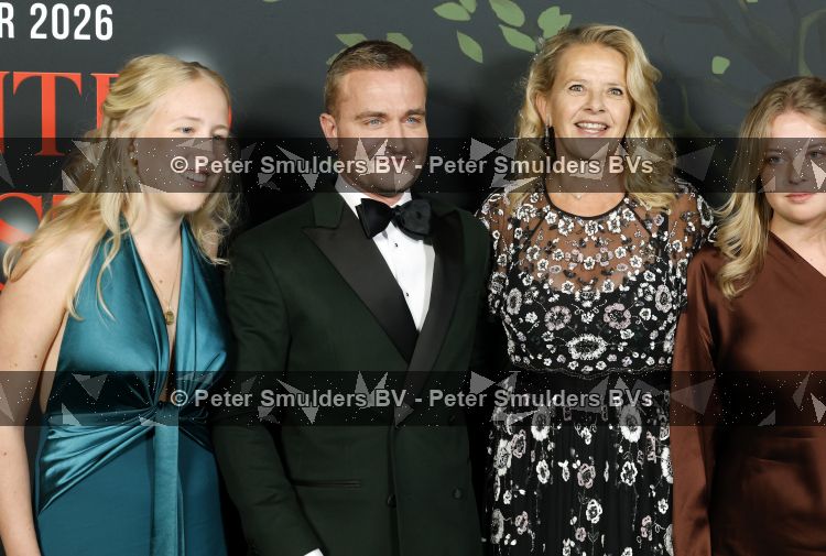 Amsterdam 13 juni 2026
Amsterdam diner 2026 tbv het aidsfonds in Afas Live . Prinses Mabel kwam met haar dochters Gravin Luana en Gravin Zaria 