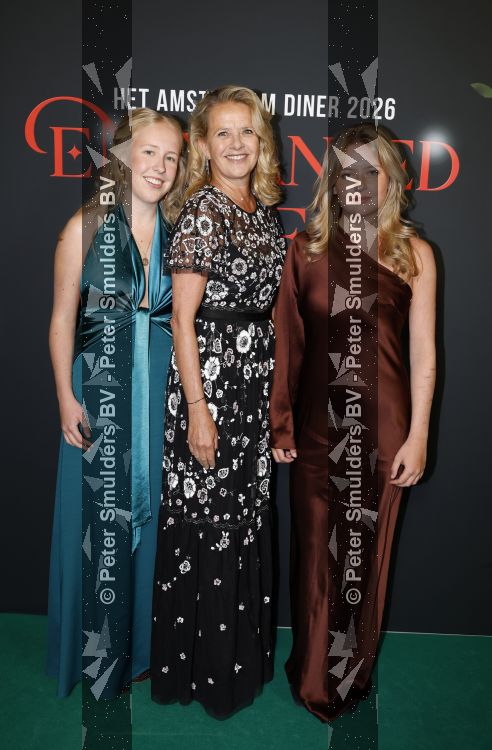 Amsterdam 13 juni 2026
Amsterdam diner 2026 tbv het aidsfonds in Afas Live . Prinses Mabel kwam met haar dochters Gravin Luana en Gravin Zaria 