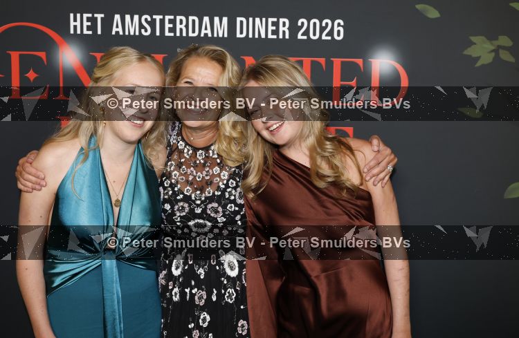 Amsterdam 13 juni 2026
Amsterdam diner 2026 tbv het aidsfonds in Afas Live . Prinses Mabel kwam met haar dochters Gravin Luana en Gravin Zaria 