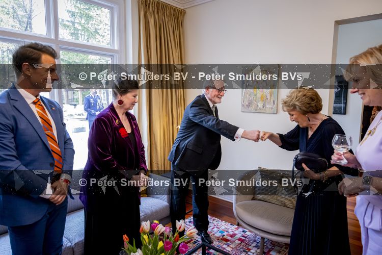 Canada mei 2026
Prinses Margriet en Mr Pieter v Vollenhoven bezoeken Canada. Vaandel Prinses Margriet 