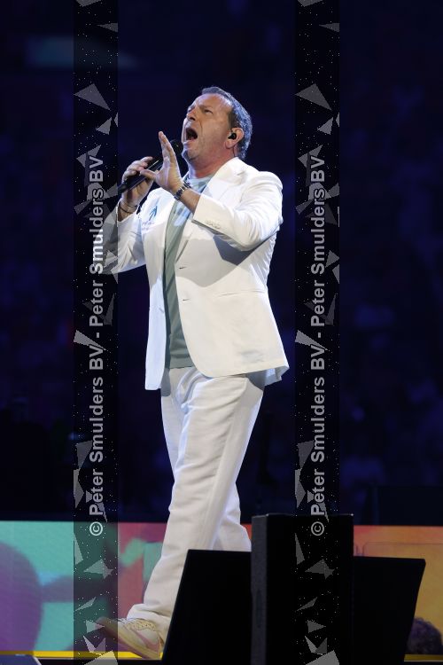 Amsterdam 20 juni 2026
Concert Toppers in de Johan Cruijff arena . 
Robert leroy