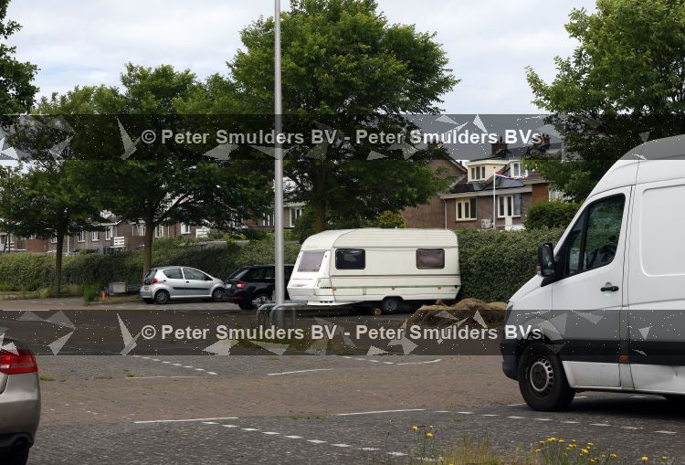 Noordwijk 17 juni 2026
Rogier Smit woont met zijn twee honden in een caravan omdat hij geen huis kan vinden .