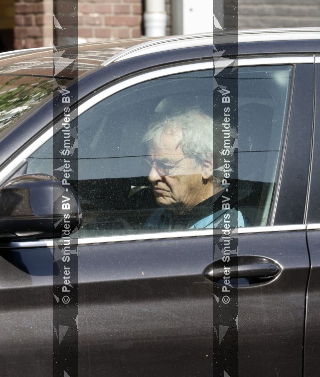 Amsterdam 29 mei 2026
Oud minister/politicus Roger v Boxtel in zijn auto 