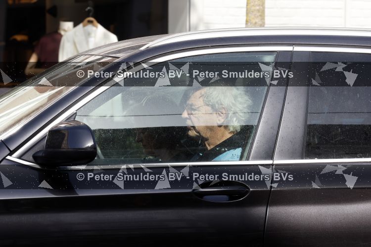 Amsterdam 29 mei 2026
Oud minister/politicus Roger v Boxtel in zijn auto 