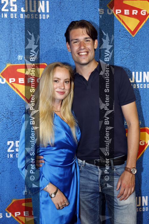 Amsterdam 23 juni 2026
Premiere Supergirl in Pathe Arena. Rosanne Waalewijn met vriend