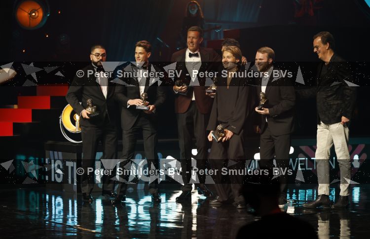 Amsterdam 8 juni 2026
Buma awards in de schouwburg van Amsterdam . Samuel Welten met zijn team 