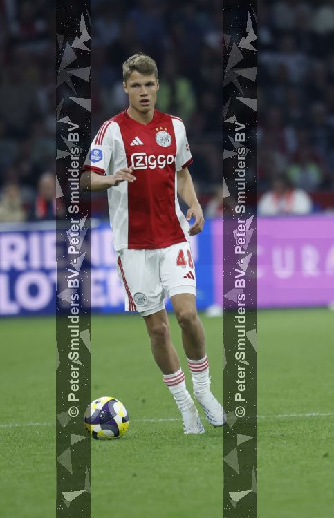 Amsterdam, 2 Mei 2026
Kompetitiewedstrijd AJAX-PSV, eindstand 2-2
Sean Steur