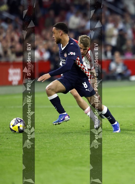 Amsterdam, 2 Mei 2026
Kompetitiewedstrijd AJAX-PSV, eindstand 2-2
Sergino Dest
