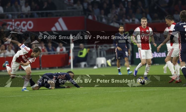 Amsterdam, 2 Mei 2026
Kompetitiewedstrijd AJAX-PSV, eindstand 2-2
Sergino Dest