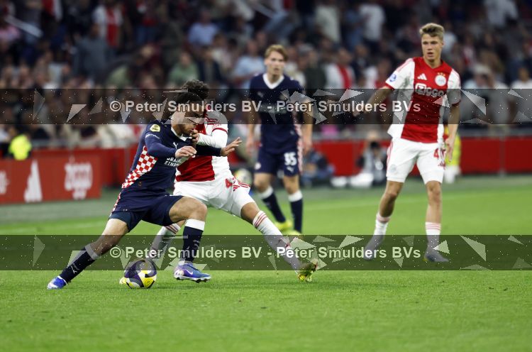 Amsterdam, 2 Mei 2026
Kompetitiewedstrijd AJAX-PSV, eindstand 2-2
Sergino Dest Sean Steur Rayane Bounida