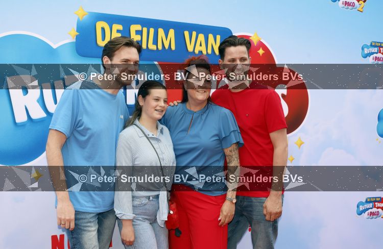 Amsterdam 31 mei 2026
Premiere Rutger Thomas en Paco 2 in Pathe Arena . Sonny Monster en Dylan Lanjouw