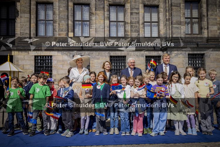 Amsterdam 9 juni 2026
Op uitnodiging van Zijne Majesteit de Koning - Koning Willem Alexander en Koningin Maxima brengt de bondspresident van Duitsland, Frank-Walter Steinmeier, een staatsbezoek aan Nederland. Hij wordt hierbij vergezeld door zijn echtgenote Elke BÃ¼denbender.