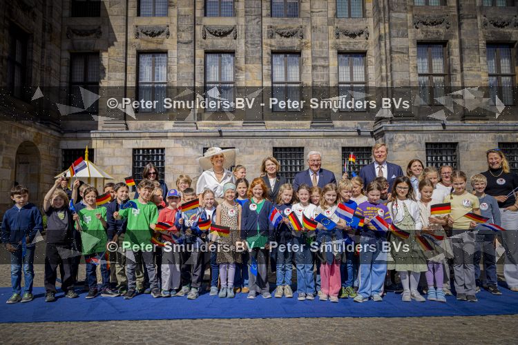 Amsterdam 9 juni 2026
Op uitnodiging van Zijne Majesteit de Koning - Koning Willem Alexander en Koningin Maxima brengt de bondspresident van Duitsland, Frank-Walter Steinmeier, een staatsbezoek aan Nederland. Hij wordt hierbij vergezeld door zijn echtgenote Elke BÃ¼denbender.