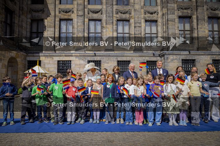 Amsterdam 9 juni 2026
Op uitnodiging van Zijne Majesteit de Koning - Koning Willem Alexander en Koningin Maxima brengt de bondspresident van Duitsland, Frank-Walter Steinmeier, een staatsbezoek aan Nederland. Hij wordt hierbij vergezeld door zijn echtgenote Elke BÃ¼denbender.