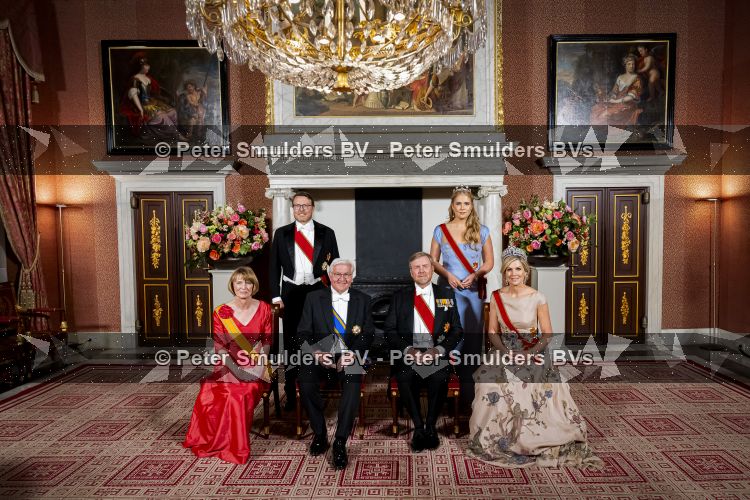 Amsterdam 9 juni 2026
Op uitnodiging van Zijne Majesteit de Koning - Koning Willem Alexander en Koningin Maxima brengt de bondspresident van Duitsland, Frank-Walter Steinmeier, een staatsbezoek aan Nederland. Hij wordt hierbij vergezeld door zijn echtgenote Elke BÃ¼denbender.