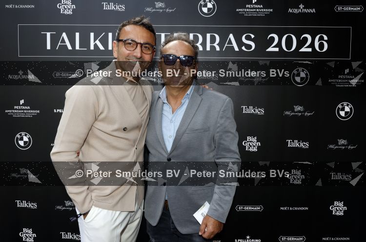 Amsterdam 4 juni 2026
Talkies terras awards bij hotel Pestana . Ook de nieuwe cover met daarop Eelko v Kooten en Olcay Gulsen wordt onthult. Tamer Gonen met broer