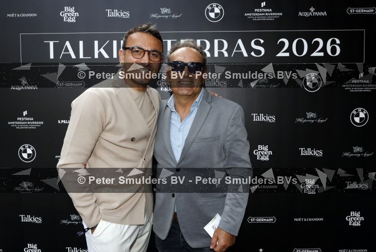 Amsterdam 4 juni 2026
Talkies terras awards bij hotel Pestana . Ook de nieuwe cover met daarop Eelko v Kooten en Olcay Gulsen wordt onthult. Tamer Gonen met broer