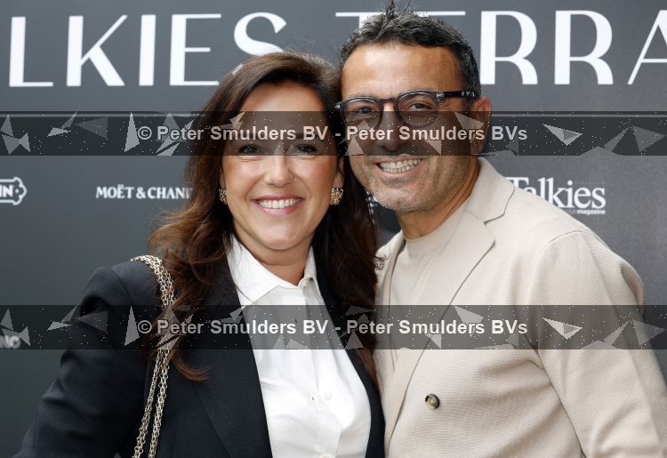 Amsterdam 4 juni 2026
Talkies terras awards bij hotel Pestana . Ook de nieuwe cover met daarop Eelko v Kooten en Olcay Gulsen wordt onthult. tamer Gonen en ...