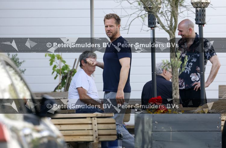 Amsterdam 21 juni 2026
Show Thijs Romer bij de Schram studios . De Dolle Minas komen protesteren tegen de show.