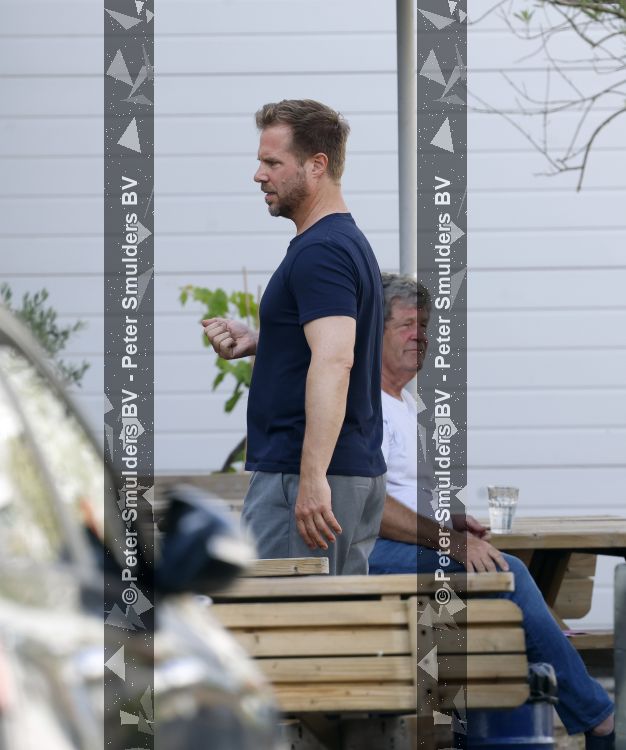 Amsterdam 21 juni 2026
Show Thijs Romer bij de Schram studios . De Dolle Minas komen protesteren tegen de show.