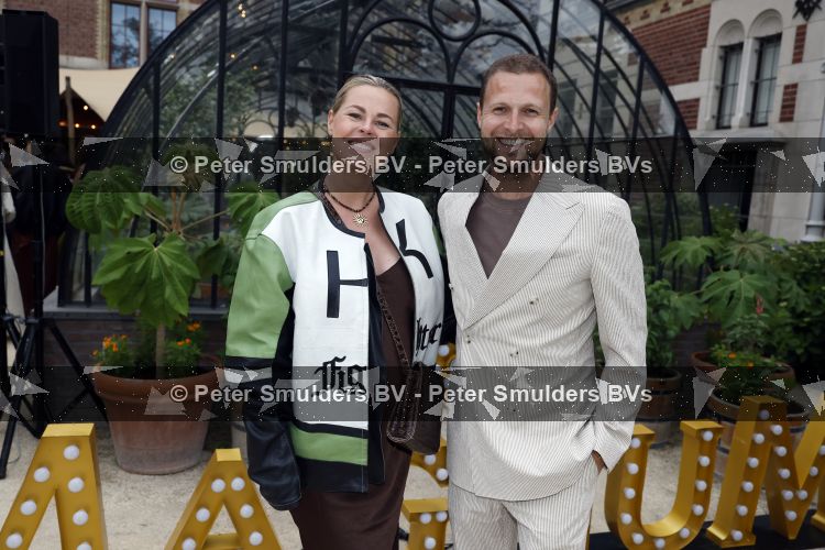 Amsterdam 4 juni 2026
Presentatie Magnum en modeshow in het rijksmuseum . Tim Senders met vriendin Kiki Bosman zwanger