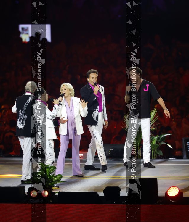 Amsterdam 20 juni 2026
Concert Toppers in de Johan Cruijff arena . 
Toppers

