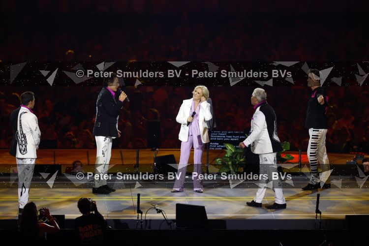 Amsterdam 20 juni 2026
Concert Toppers in de Johan Cruijff arena . 
Toppers
