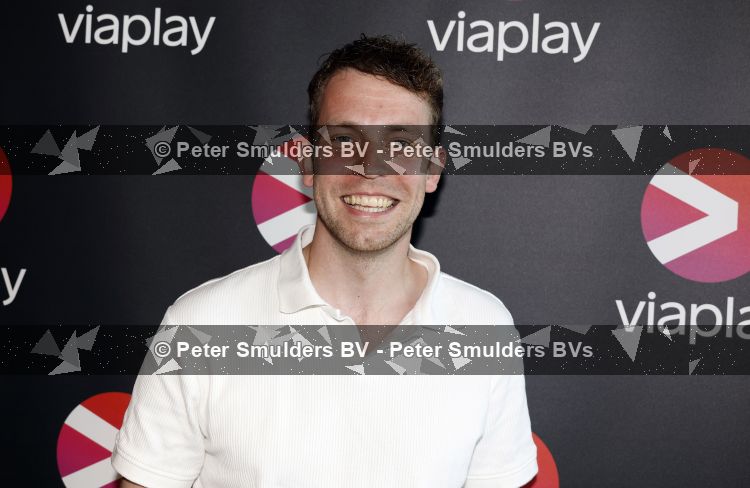 Amsterdam 16 april 2026
Max Verstappen voor viaplay in Theater Amsterdam .
