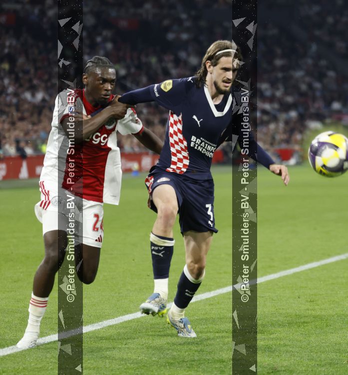 Amsterdam, 2 Mei 2026
Kompetitiewedstrijd AJAX-PSV, eindstand 2-2
Yarek Gasiorowski en Jorthy Mokio