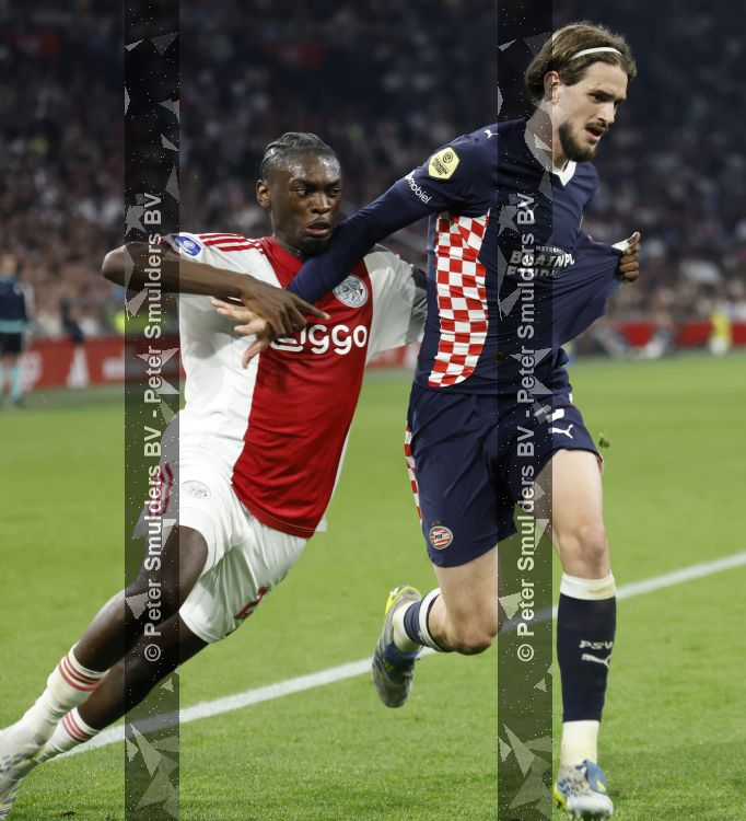 Amsterdam, 2 Mei 2026
Kompetitiewedstrijd AJAX-PSV, eindstand 2-2
Yarek Gasiorowski en Jorthy Mokio