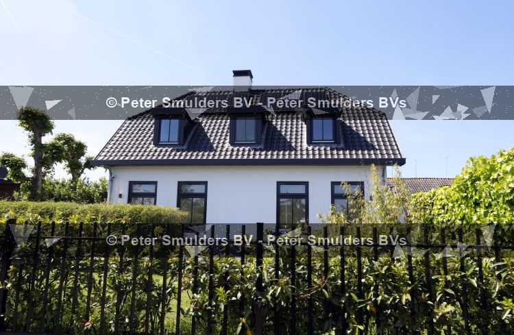 Vinkeveen 23 mei 2026
Yves Berendse met zijn nieuwe vriendin Amy Britt. Nieuwe huis / villa Yves 