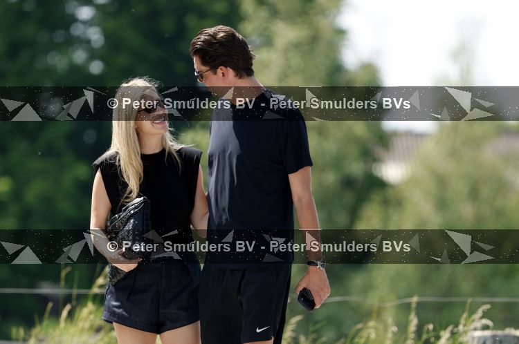 Vinkeveen 23 mei 2026
Yves Berendse met zijn nieuwe vriendin Amy Britt. 