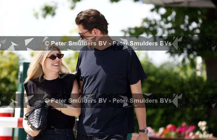 Vinkeveen 23 mei 2026
Yves Berendse met zijn nieuwe vriendin Amy Britt. 