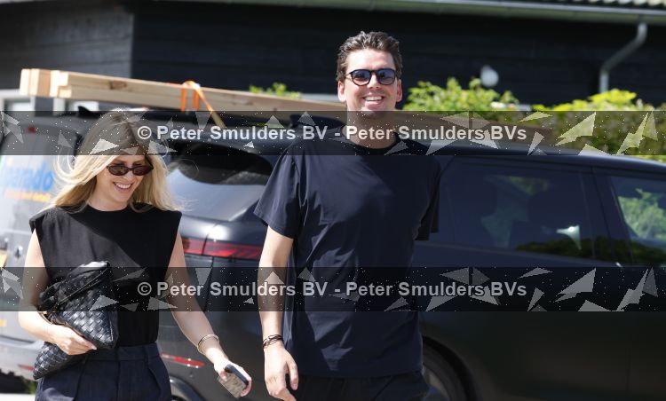 Vinkeveen 23 mei 2026
Yves Berendse met zijn nieuwe vriendin Amy Britt. 