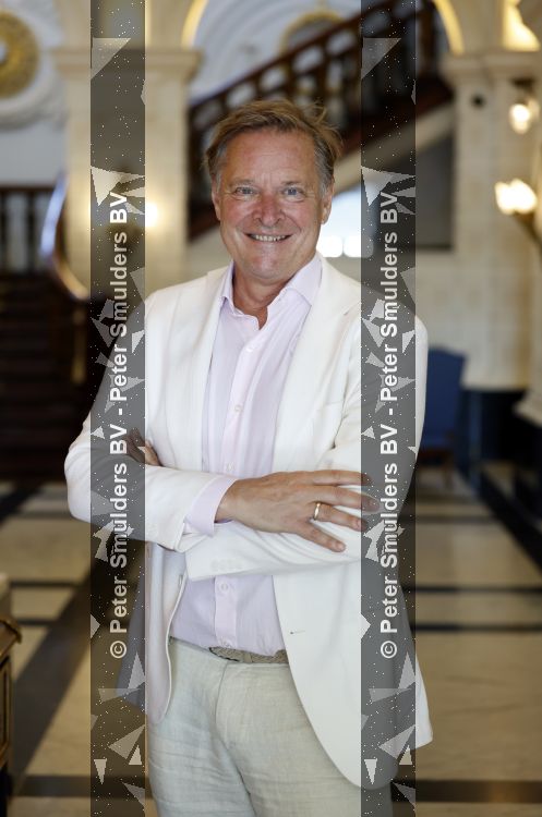 Amsterdam 7 juli 2026
Presentatie cast The Bodyguard met in de hoofdrollen Gaia Aikman Dorian Bindels Juvat Westendorp en Numidia . Albert Verlinde is een van de producenten . Presentatie was in het Amstel Hotel.