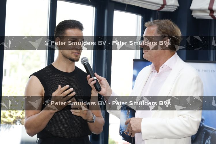 Amsterdam 7 juli 2026
Presentatie cast The Bodyguard met in de hoofdrollen Gaia Aikman Dorian Bindels Juvat Westendorp en Numidia . Albert Verlinde is een van de producenten . Presentatie was in het Amstel Hotel.