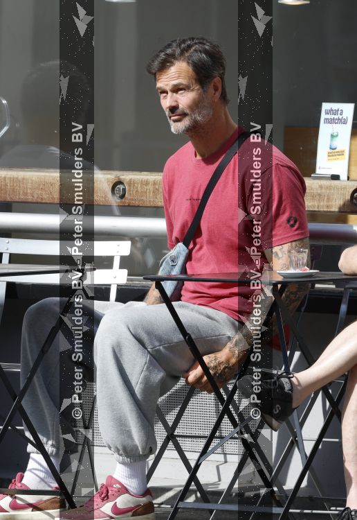 Amsterdam 29 mei 2026
Arie Boomsma en zijn vrouw Romy Boomsma samen op terras bij de coffee company in Amsterdam zuid