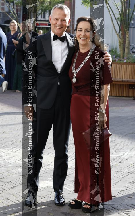 Amsterdam 2 juli 2026
Zijne Majesteit de Koning Willem Alexander en Hare Majesteit Koningin Maxima zijn aanwezig bij het gala van het Nationale Ballet ter ere van het afscheid van directeur Ted Brandsen. OOk burgemeester Femke Halsema en Commisaris v d Koningin Arthur v Dijk zijn aanwezig . Jessica Durlacher 