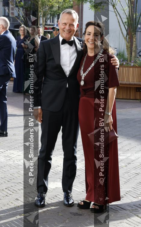 Amsterdam 2 juli 2026
Zijne Majesteit de Koning Willem Alexander en Hare Majesteit Koningin Maxima zijn aanwezig bij het gala van het Nationale Ballet ter ere van het afscheid van directeur Ted Brandsen. OOk burgemeester Femke Halsema en Commisaris v d Koningin Arthur v Dijk zijn aanwezig . Jessica Durlacher 