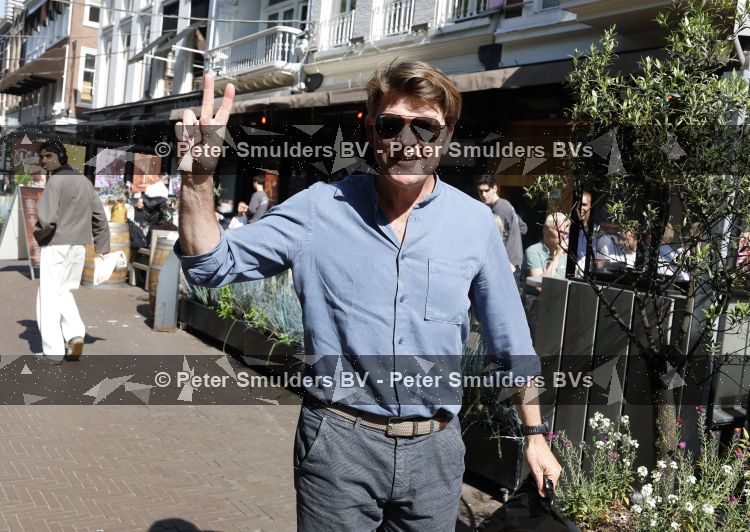 Den Haag 21 mei 2026
Boekpresentatie Jair Ferwerda in Den Haag bij Cafe restaurant Luden . Beau v erven Dorens 