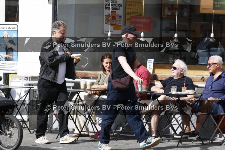 Amsterdam 29 mei 2026
Boris Dittrich en Jehoshua Rozenman op terras bij de coffee company 