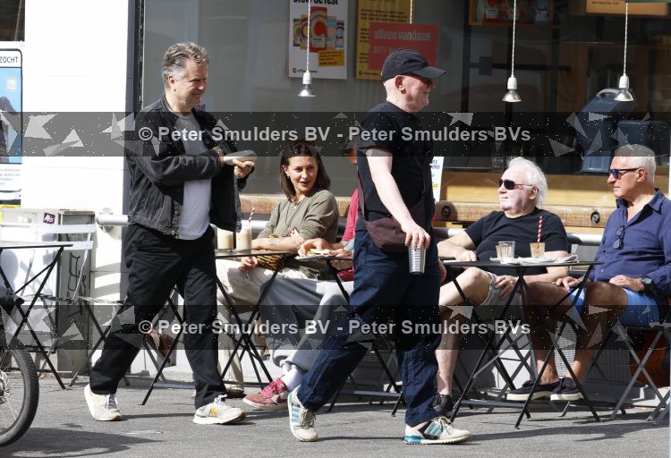 Amsterdam 29 mei 2026
Boris Dittrich en Jehoshua Rozenman op terras bij de coffee company 