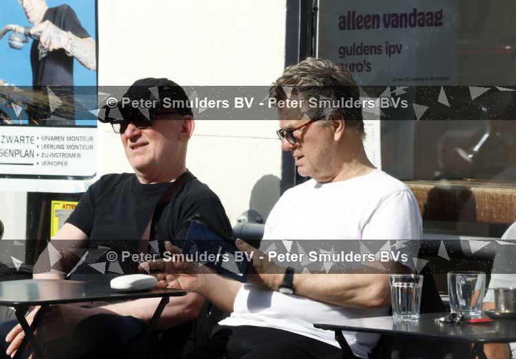 Amsterdam 29 mei 2026
Boris Dittrich en Jehoshua Rozenman op terras bij de coffee company 
