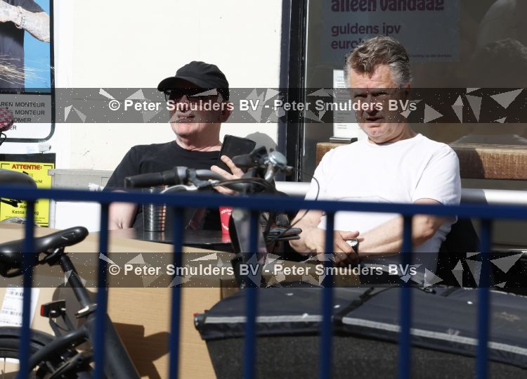 Amsterdam 29 mei 2026
Boris Dittrich en Jehoshua Rozenman op terras bij de coffee company 