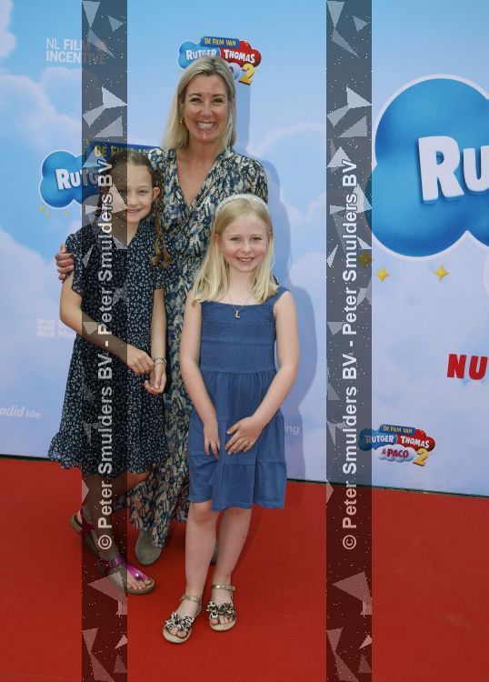 Amsterdam 31 mei 2026
Premiere Rutger Thomas en Paco 2 in Pathe Arena . Carrie ten Napel met dochter 