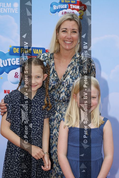 Amsterdam 31 mei 2026
Premiere Rutger Thomas en Paco 2 in Pathe Arena . Carrie ten Napel met dochter 