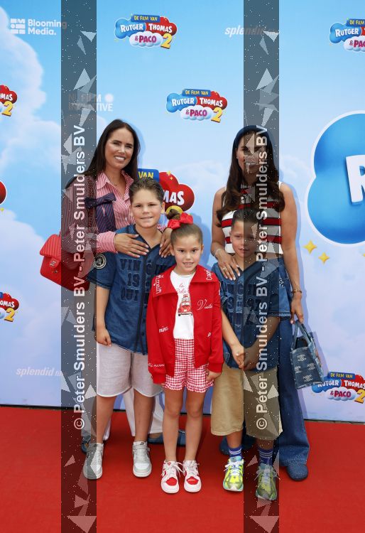 Amsterdam 31 mei 2026
Premiere Rutger Thomas en Paco 2 in Pathe Arena . Danielle de Zeeuw met zus Maybritt Slof 