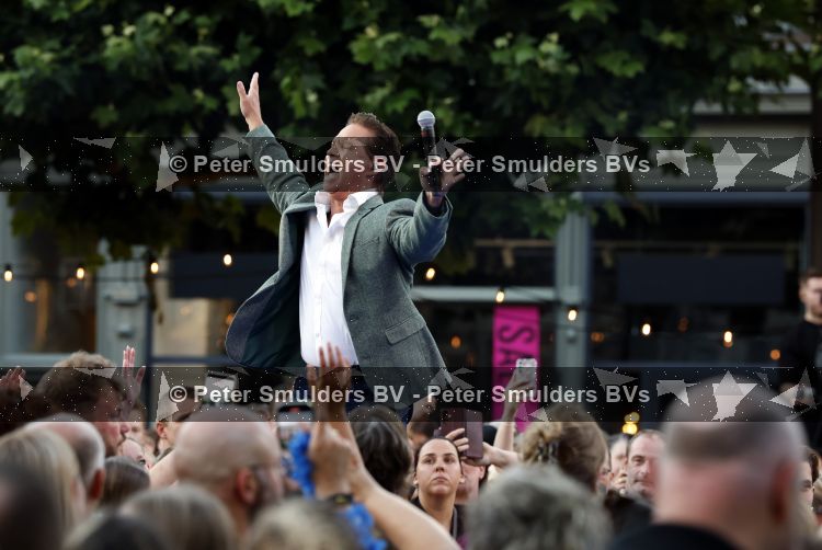 Zwolle 8 juli 2026
Muziekfeest op het Plein . Danny de Munk 